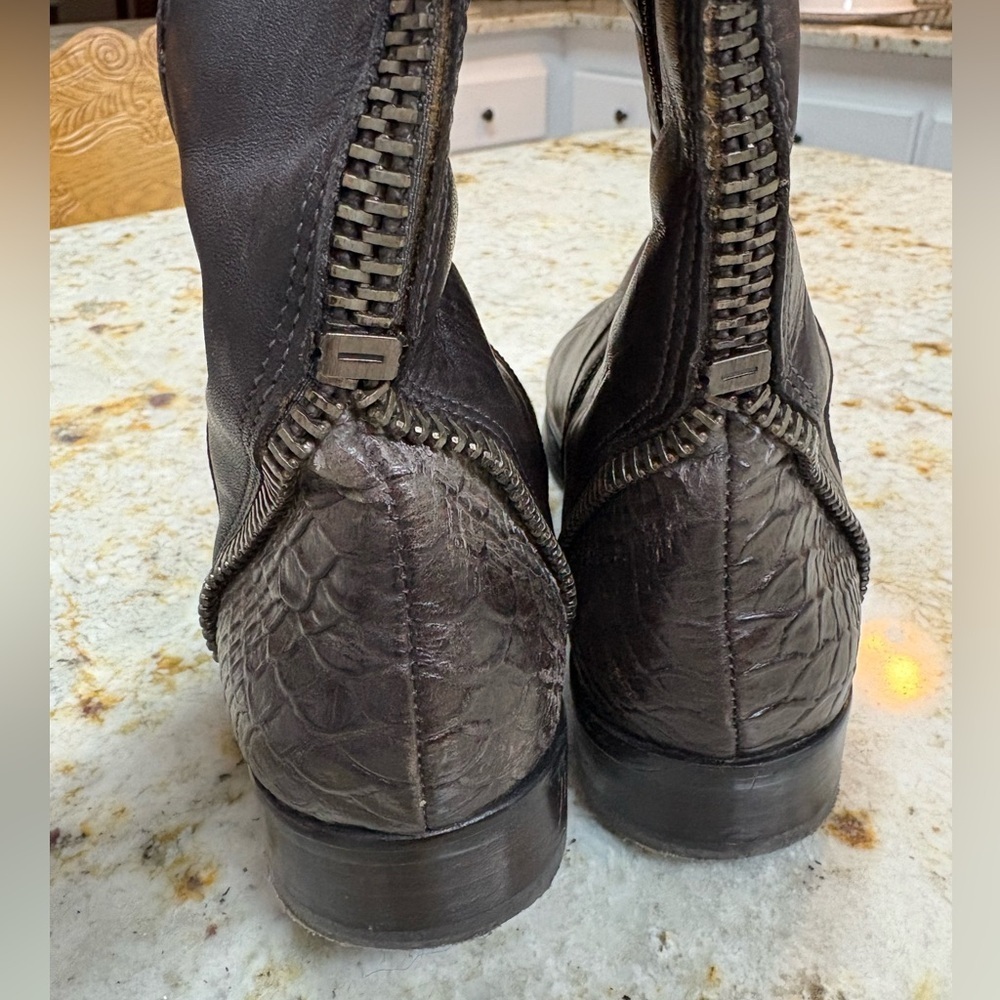 Arturo Chiang Brown Tall Leather Riding Boot AT Falcity Women’s 7 Croc Detail - Picture 6 of 12